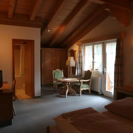 אורחן Alte Post גרינדלוולד